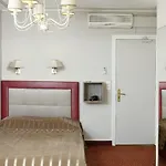 Saint Pierre Hotel