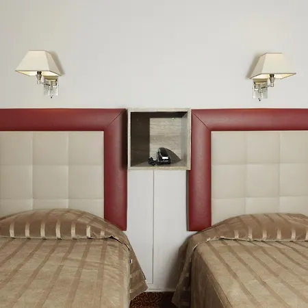 Saint Pierre Hotel 2*