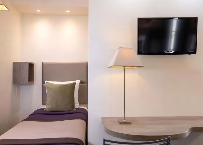 Hotel Saint Pierre 2*