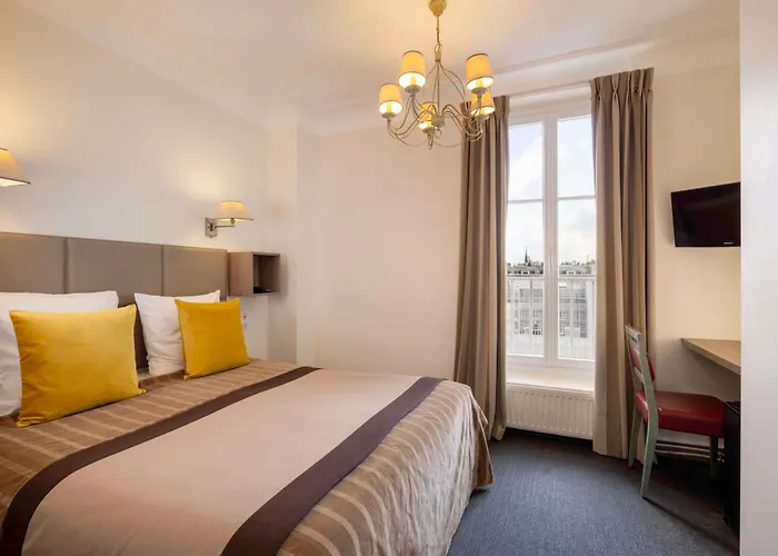 Saint Pierre Hotel Paris