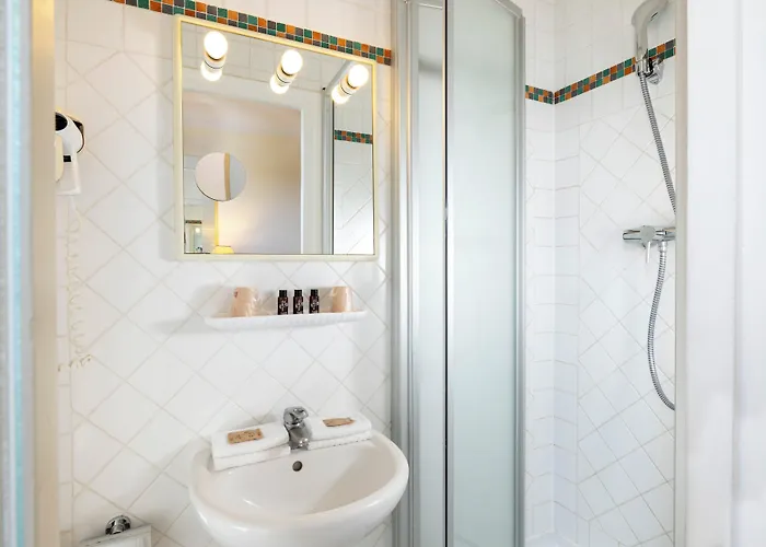 Saint Pierre Hotel 2*