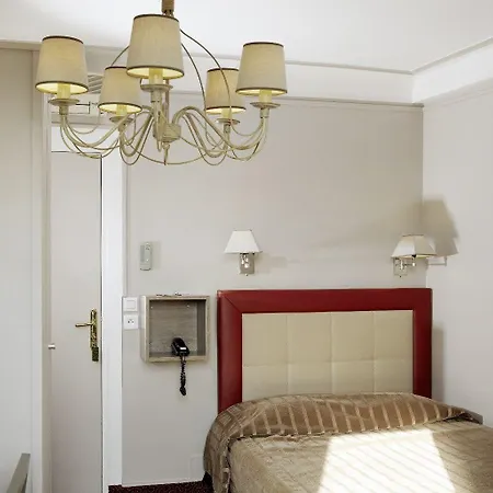 Saint Pierre Hotel 2*