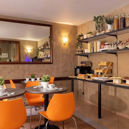 Saint Pierre Hotel Paris