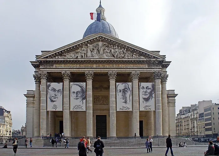 サン ピエール ホテル パリ